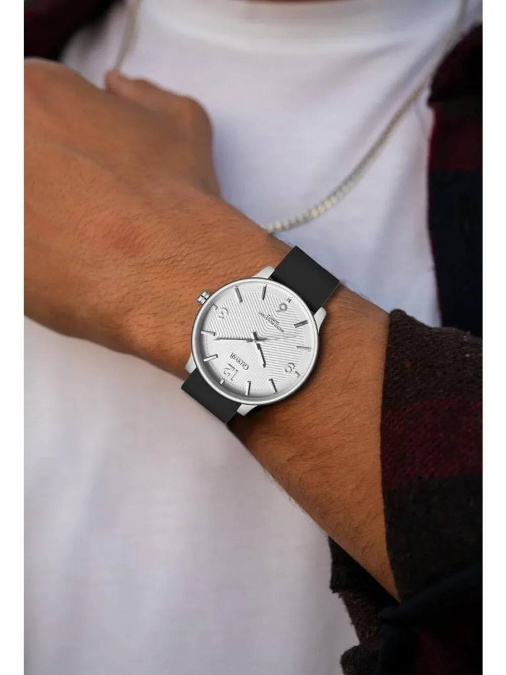 Mens Black And Silver Analog Simple Ultra Thin Waterproof Minimalist Wrist Watch